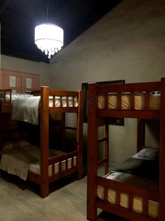 Hostel Rua Direita Пиренополис Экстерьер фото