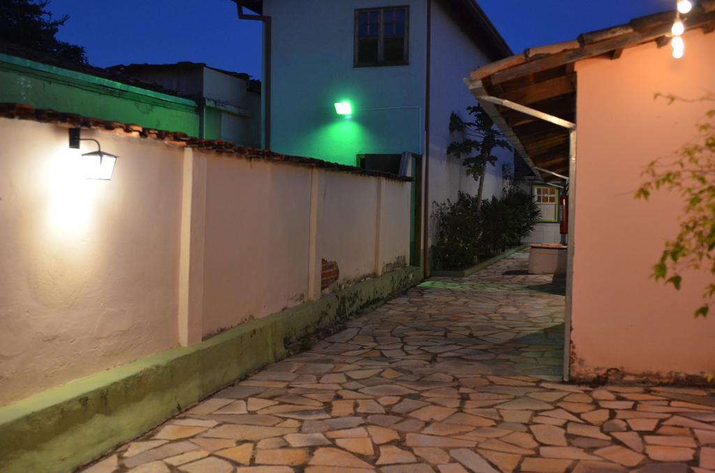 Hostel Rua Direita Пиренополис Экстерьер фото