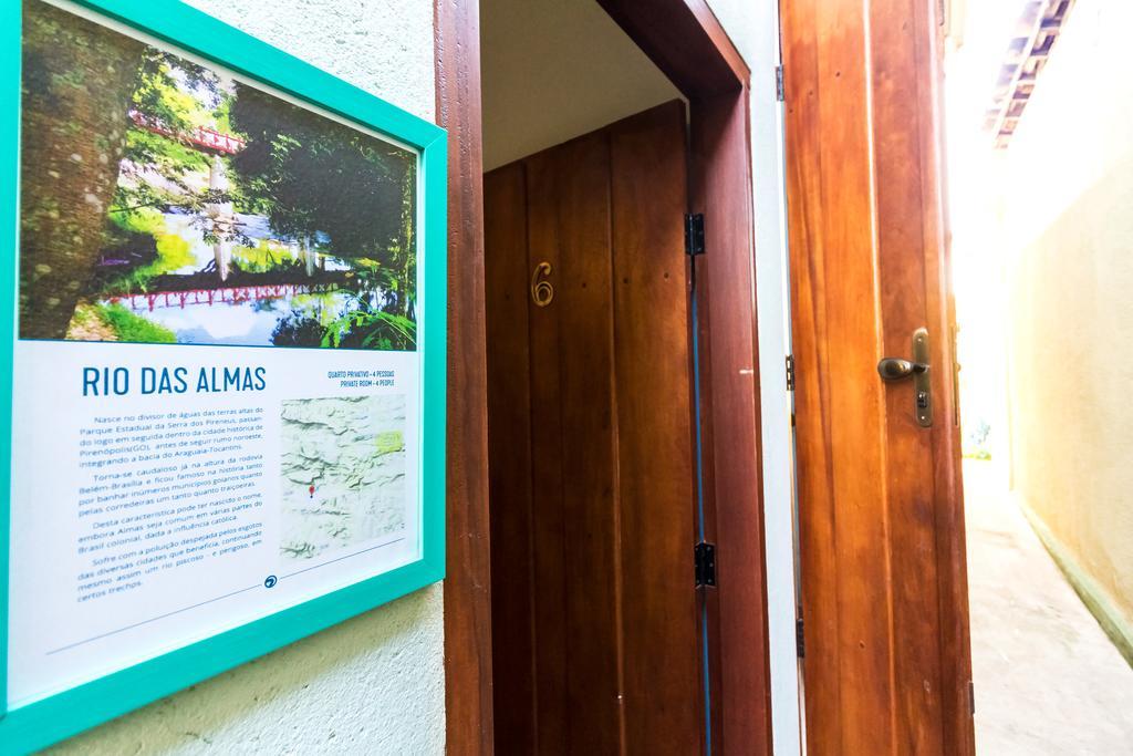 Hostel Rua Direita Пиренополис Экстерьер фото